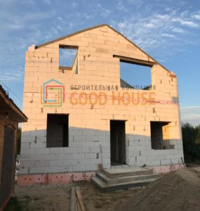 Фасад со стороны крыльца