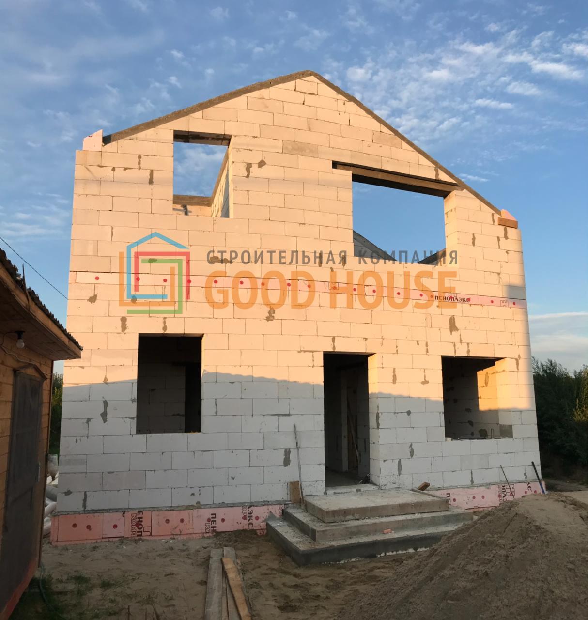 Фасад со стороны крыльца